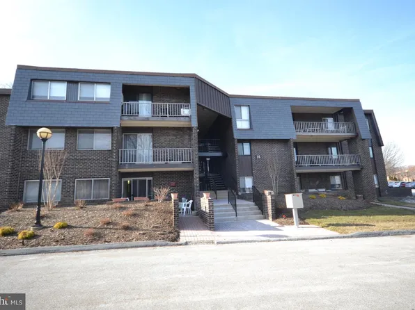 35 Stonehenge Cir APT 2, Baltimore, MD 21208