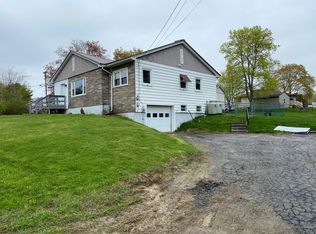 61 Grove St, Brewer, ME 04412