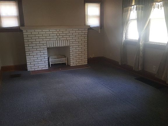 2nd image of 624 N Central Ave