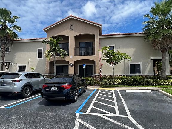 3rd image of 22411 SW 88th Pl #326