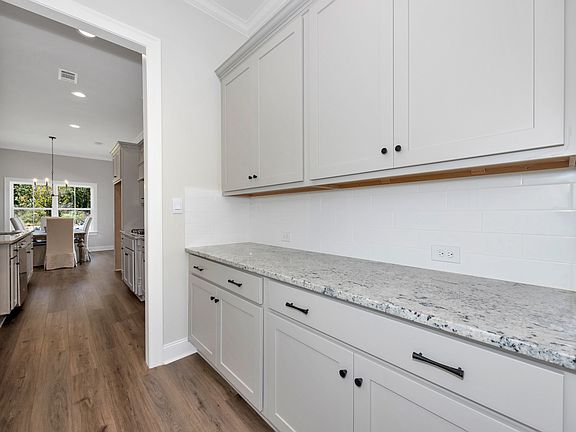 9506 Hampton Oak Drive SE in Oak Meadows