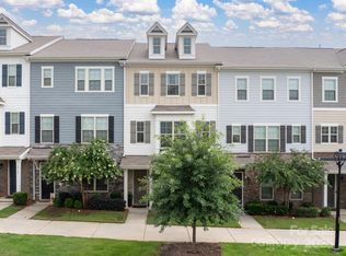 9710 Ainslie Downs St, Charlotte, NC 28273