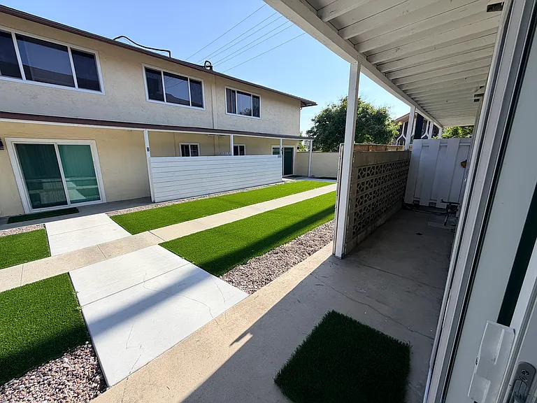 890 N Campus Ave #B — Photo 18