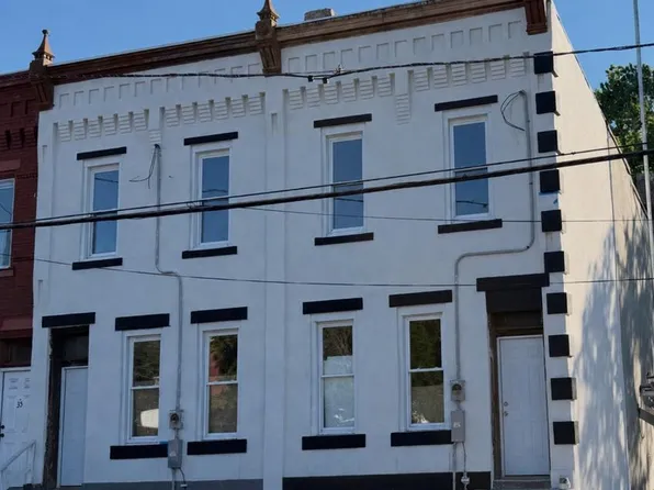 33 Chambers St, Trenton, NJ 08609