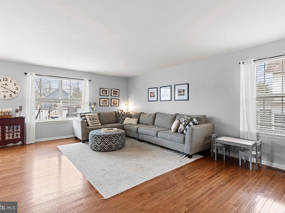509 Grape St, Hammonton, NJ 08037 Zillow