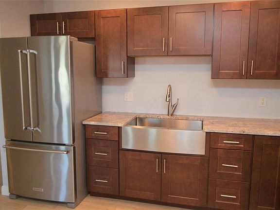 5th image of 3836 Gatewood Dr