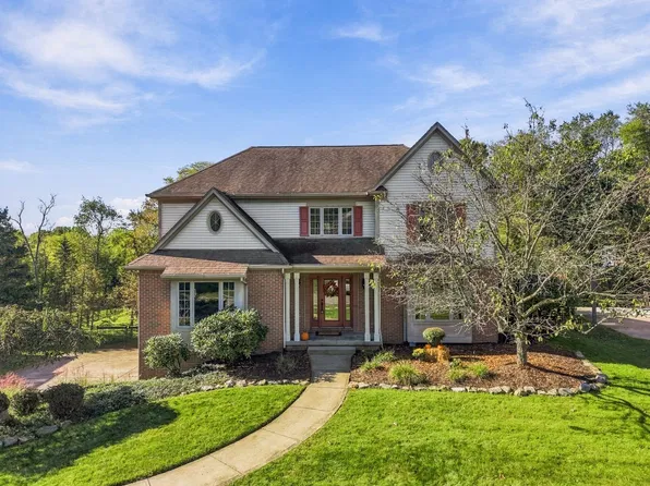 171 Pinehurst Dr, Cranberry Township, PA 16066