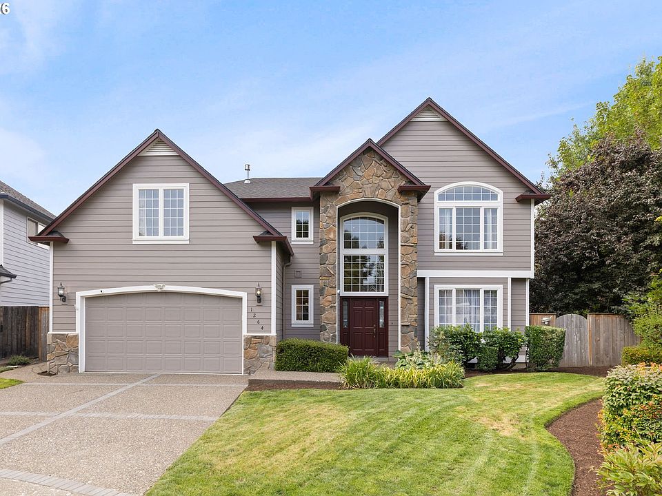1st image of 1264 NE Estelle Ct