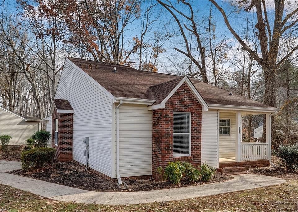 1st image of 720 Meadowgreen Village Dr