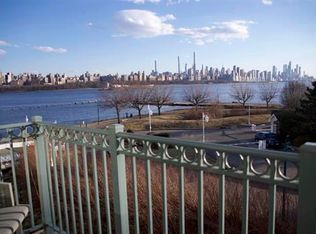 228 The Promenade #228, Edgewater, NJ 07020