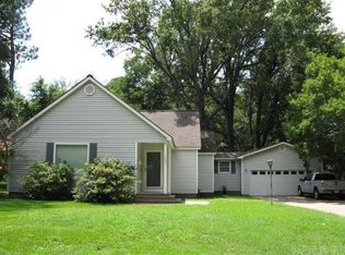 1304 S Prairie St, Stuttgart, AR 72160