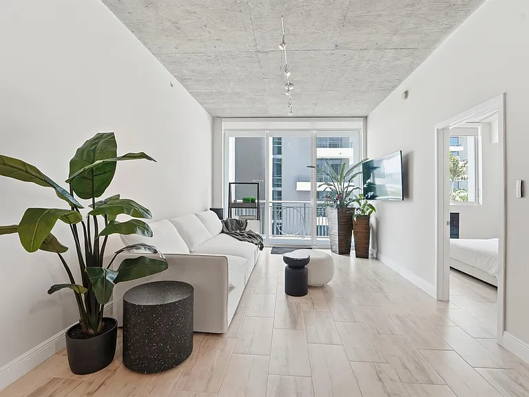 300 S Australian Ave #919 — Photo 5
