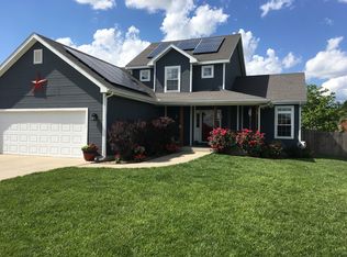 804 SE 44th St, Topeka, KS 66609
