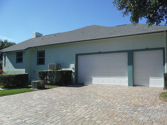 4th image of 2525 Weymouth Dr