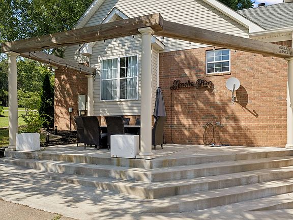 4th image of 1010 Jensen Ln