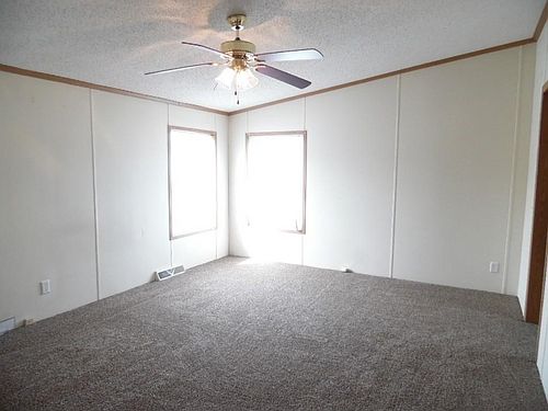 5th image of 28396 Spruce Dr
