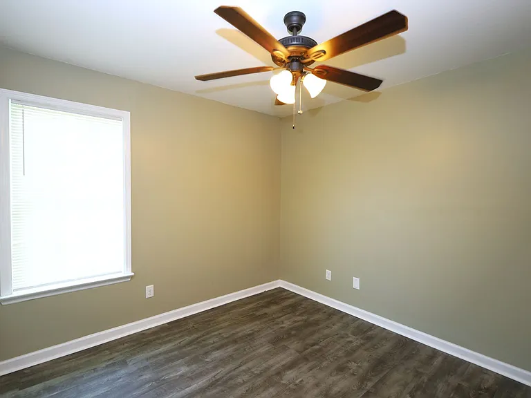 1499 San Bernardino Way — Photo 11