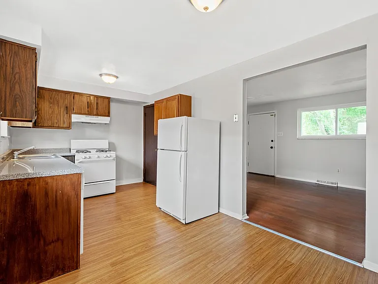 Baldwin Cathell Townhouses — Photo 46