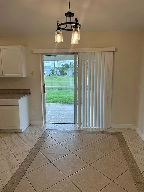 3 bed, 1144 sqft, $1,800 — Photo 4