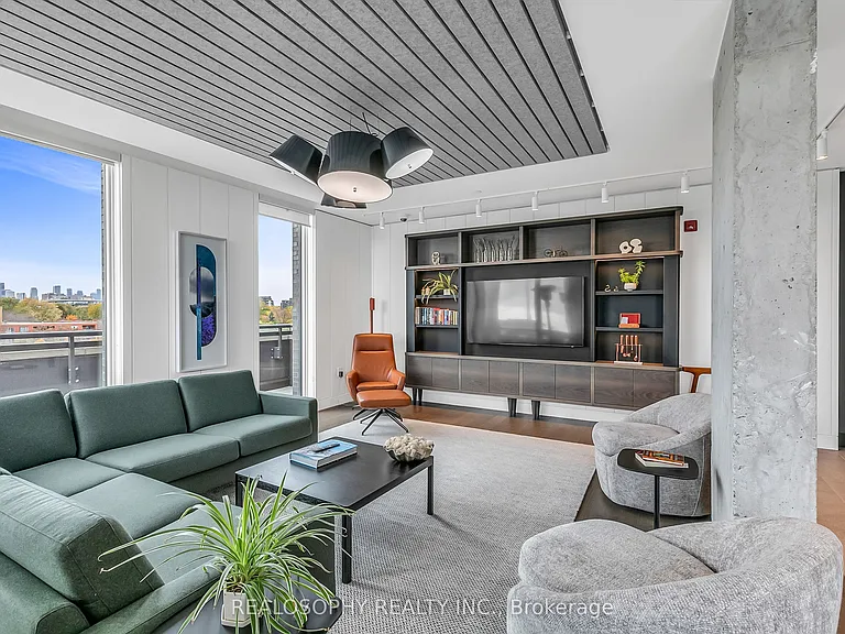 115 Larchmount Ave #210 — Photo 15