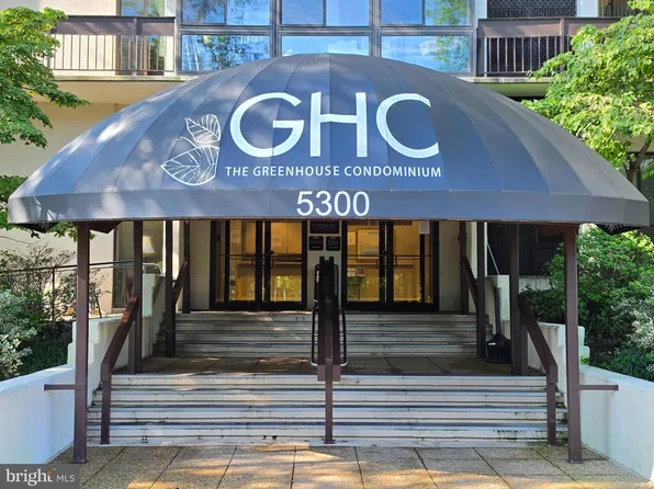 5300 Holmes Run Pkwy APT 814, Alexandria, VA 22304