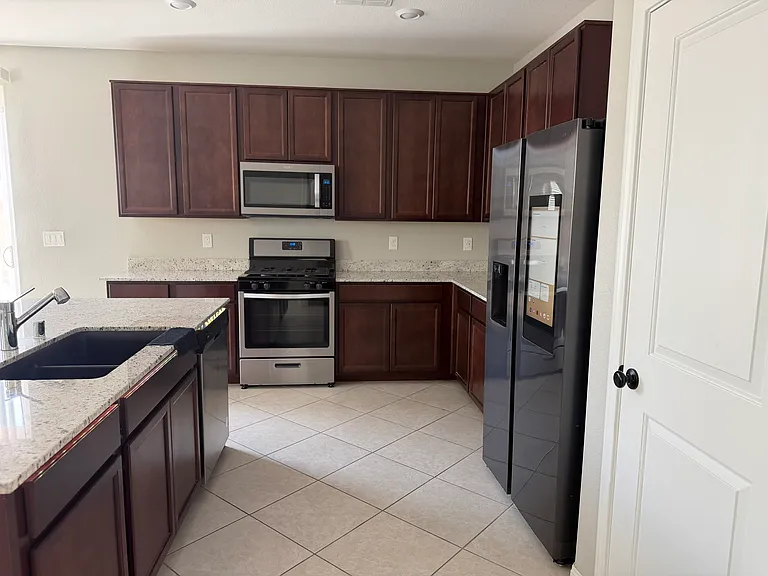 1723 Sylvan Shire Ave — Photo 10