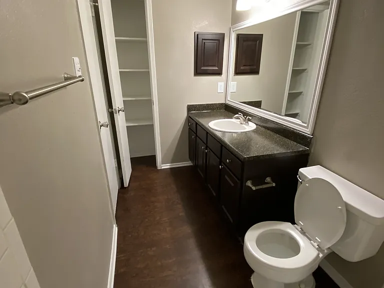 Walnut Creek Apartments — Photo 139