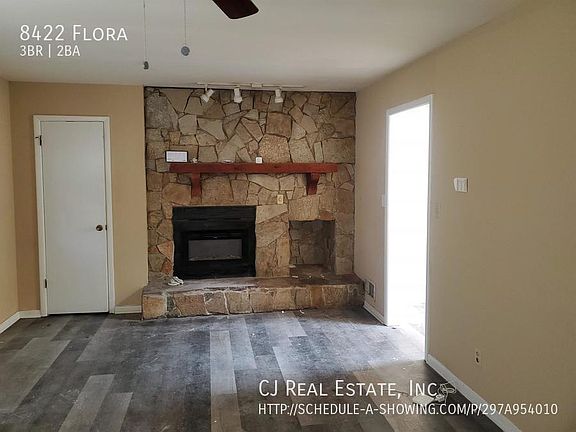 4th image of 8422 Flora Ave