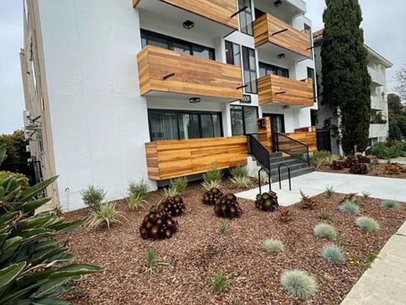 5th image of 1609 Veteran Ave APT 9