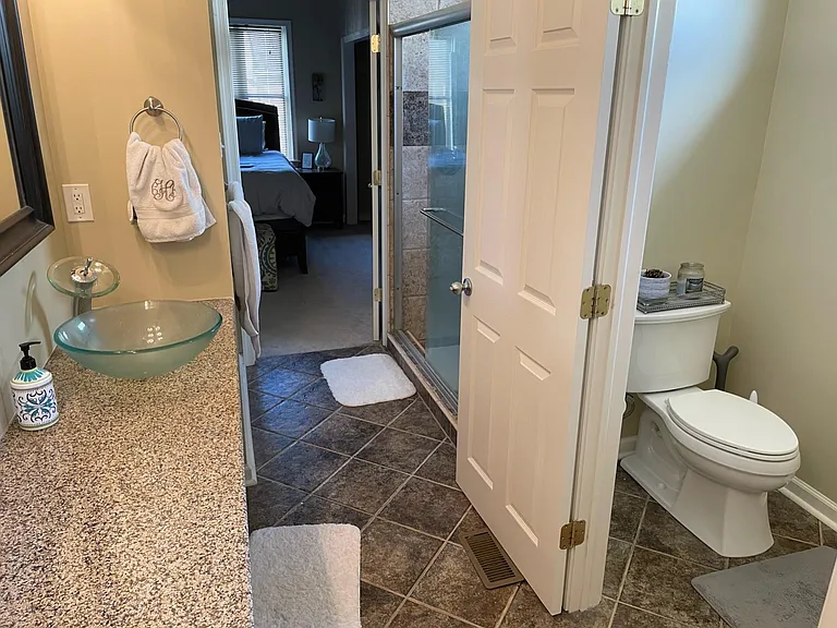 4320 Terrace St — Photo 38