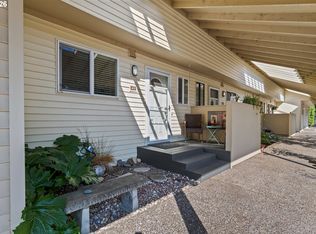 413 N Hayden Bay Dr, Portland, OR