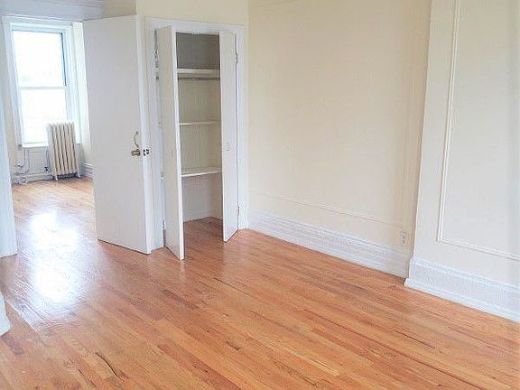2nd image of 1414 28th Ave APT 3