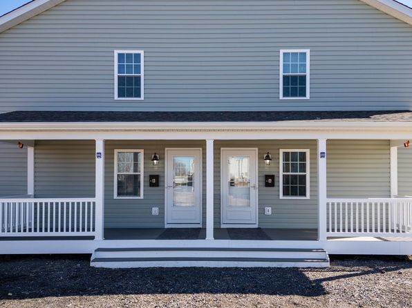 461 N Delphine Ave #B