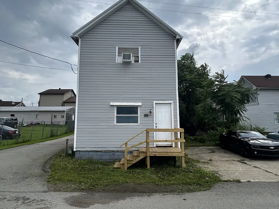 150 Hickory St