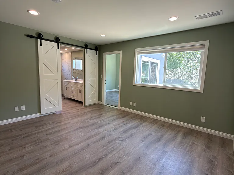 1528 Sheffield Dr — Photo 17