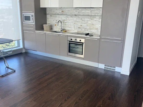 8031 Nunavut Ln, Vancouver, BC