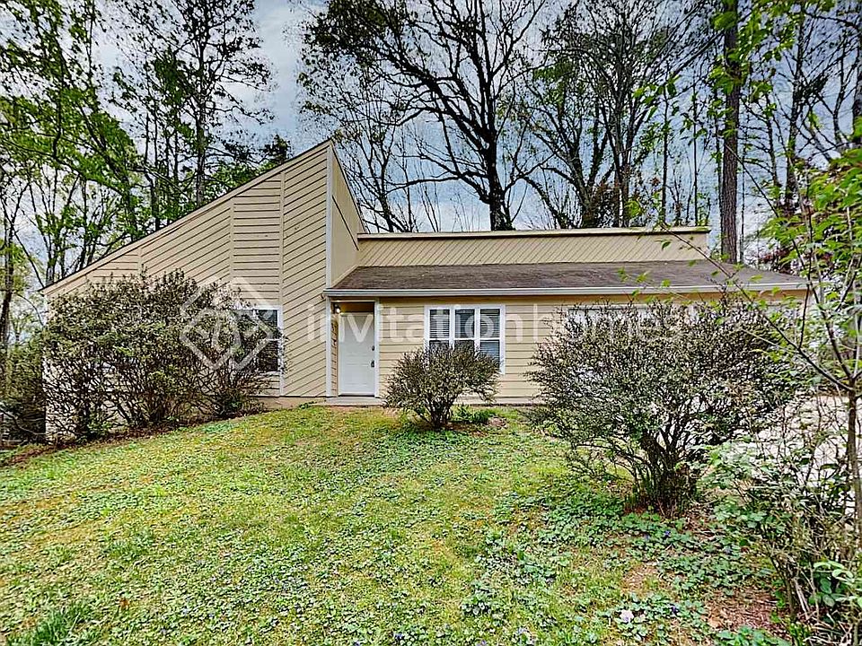 1st image of 86 Hartley Way NE