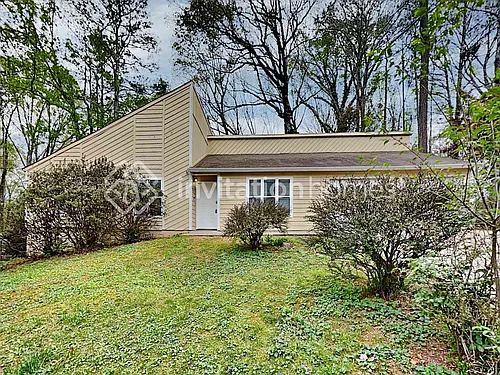 86 Hartley Way NE Photo 1
