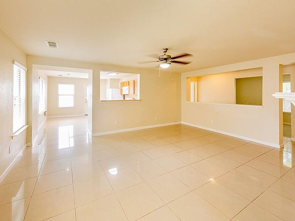4th image of 29235 Legends Hill Dr