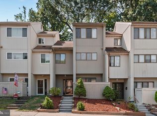 1809 Old Post Ter, Woodbridge, VA 22191