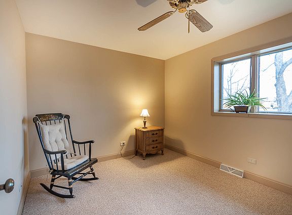 5th image of 5400 W 99th Pl