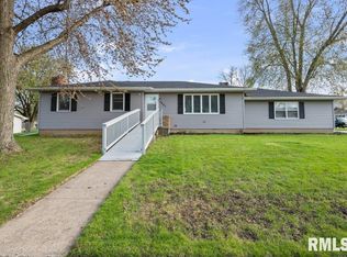 1651 7th Ave S, Clinton, IA 52732