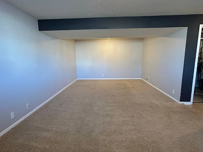 817 Lake Vista Dr — Photo 23