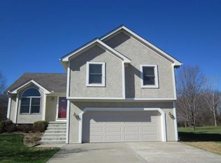 402 E Concord Dr, Plattsburg, MO 64477