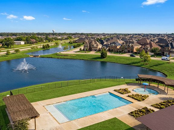 2nd image of 412 Wild Peach Point