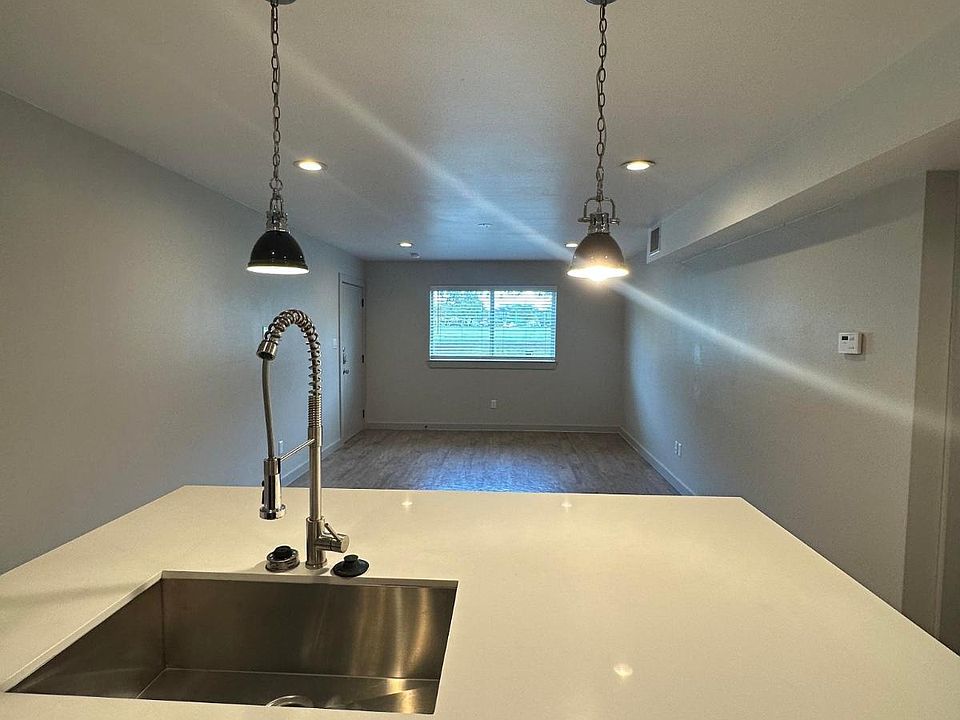 Garrett on the Green Apartments Dallas, TX Zillow