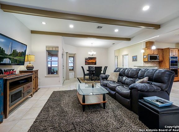 4th image of 110 Ashton Oaks