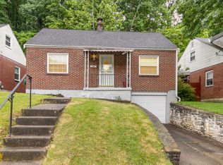 326 Riddle Pl, Newport, KY 41071