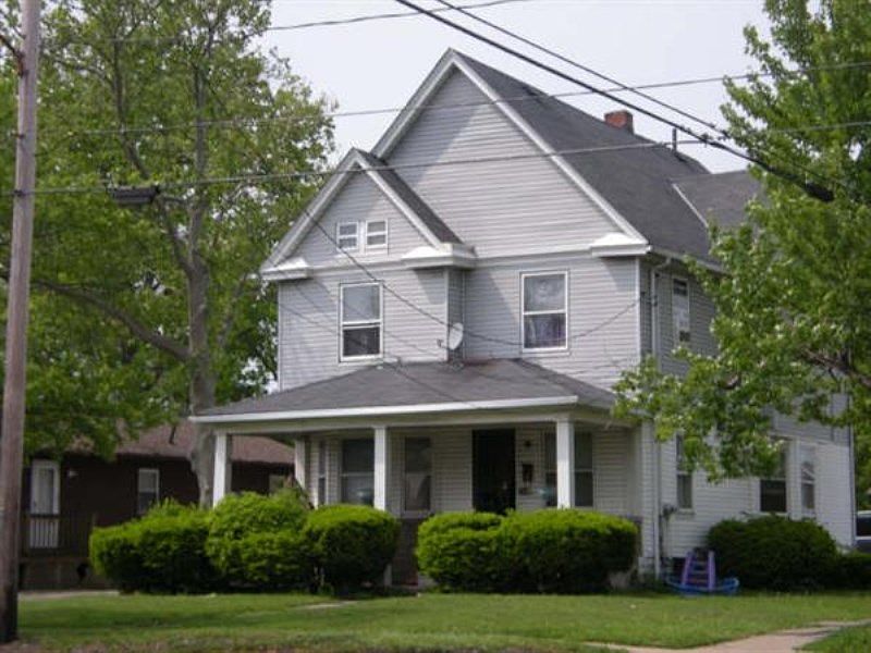 1st image of 1002 W 21st St