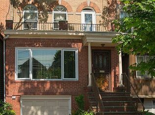 8513 124th St, Kew Gardens, NY 11415